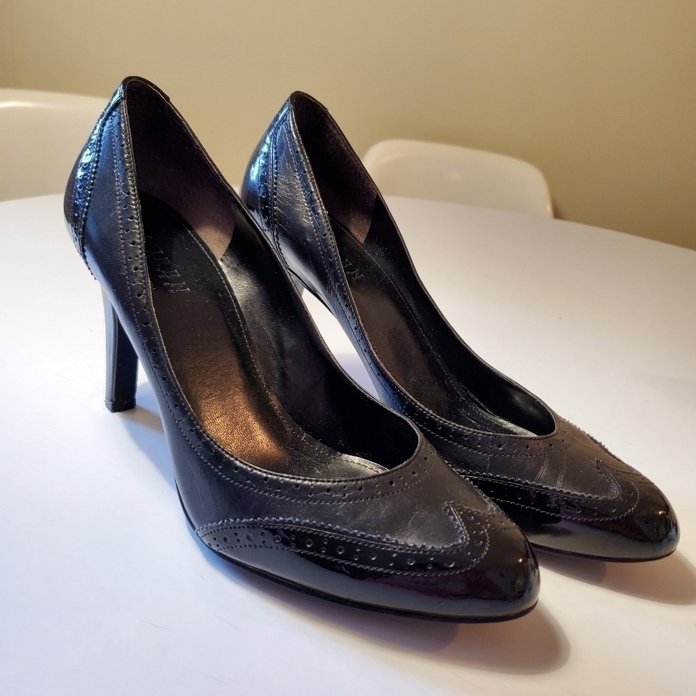 Lauren Ralph Lauren Wing Tip Heels size 10